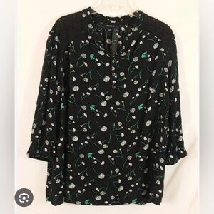 Torrid Black Blouse with Floral Design. Size 4X, Torrid size 4